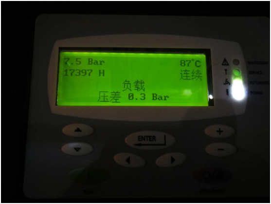 油氣分離器使用過程中因壓差過高被擊穿，造成跑油，油分配料不匹配造成壓差過高(圖5)